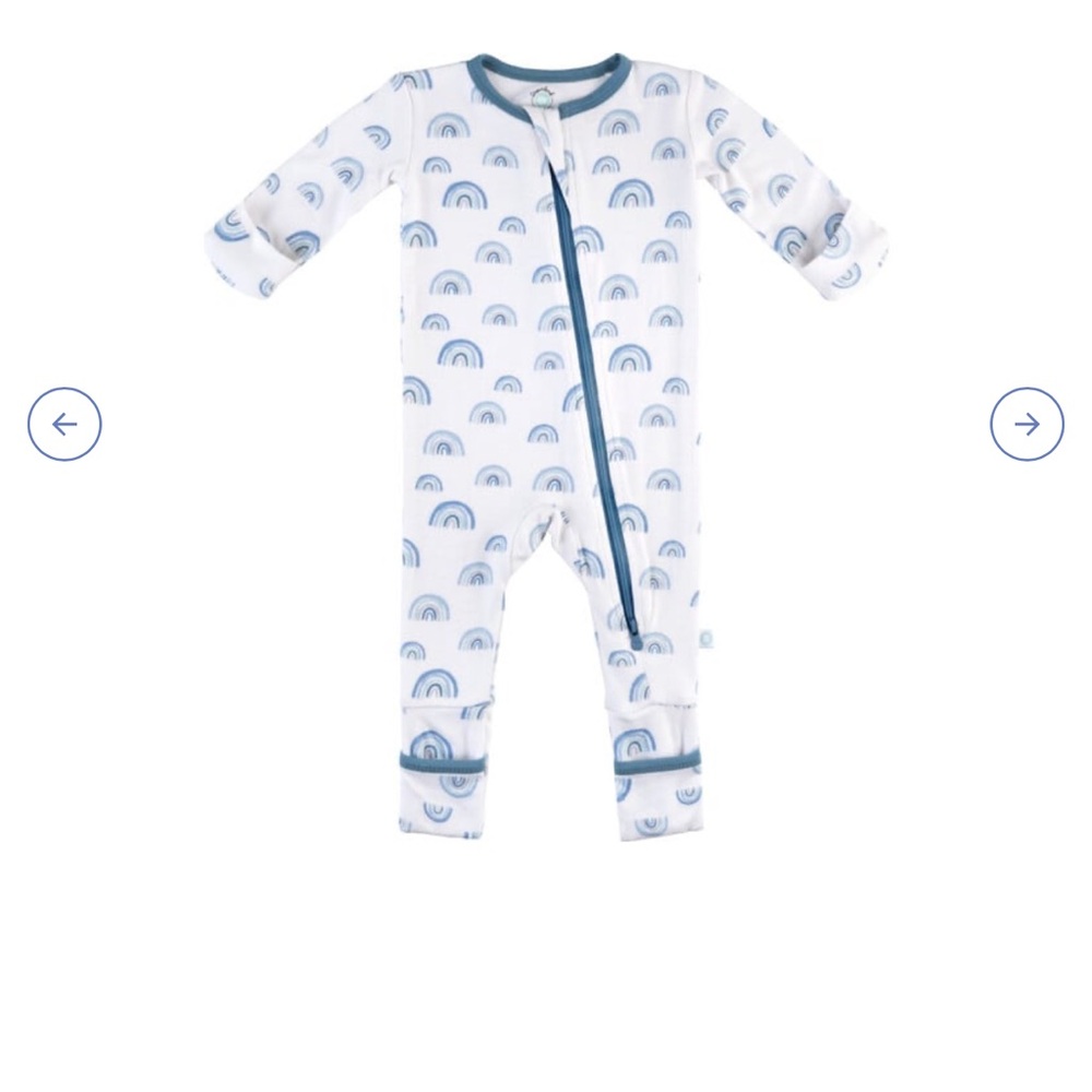 Dreamland baby Blue and White Rainbow bamboo pajamas 9-12 months